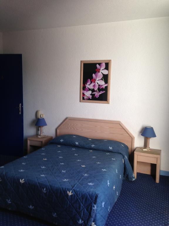 Hotel De La Poste Douvaine Bilik gambar