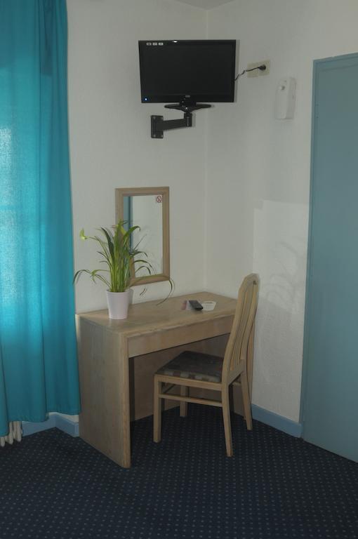Hotel De La Poste Douvaine Bilik gambar